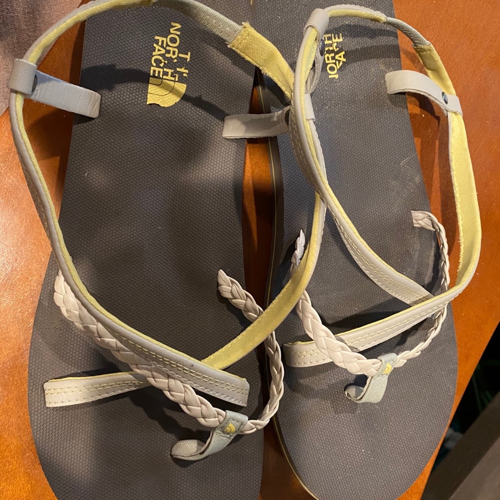 North face sandals size 10
